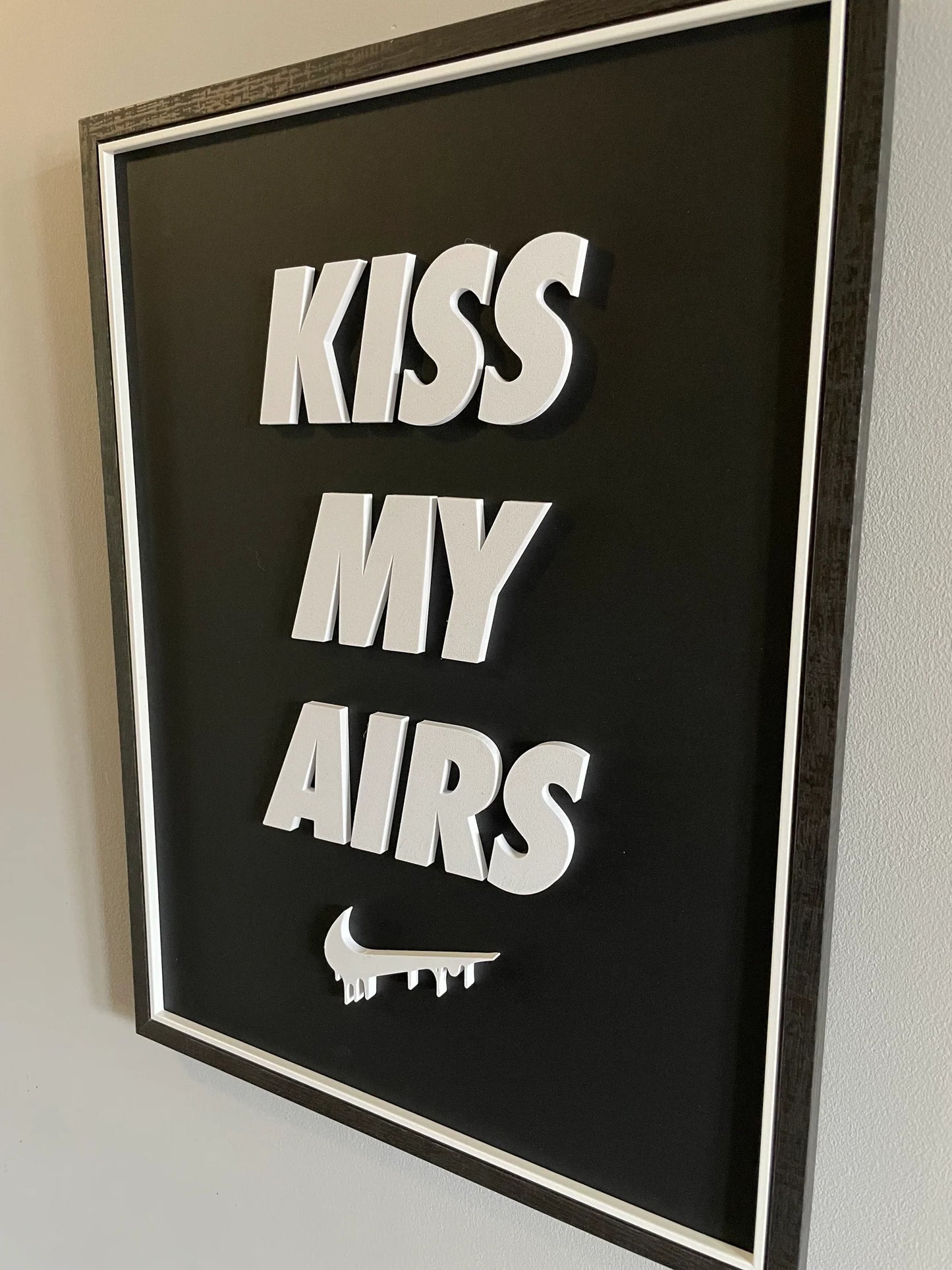 KISS MY AIRS 3D Art -Black & White
