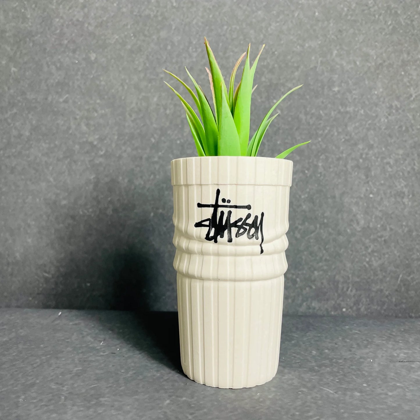 NIKE Sock Planter - White