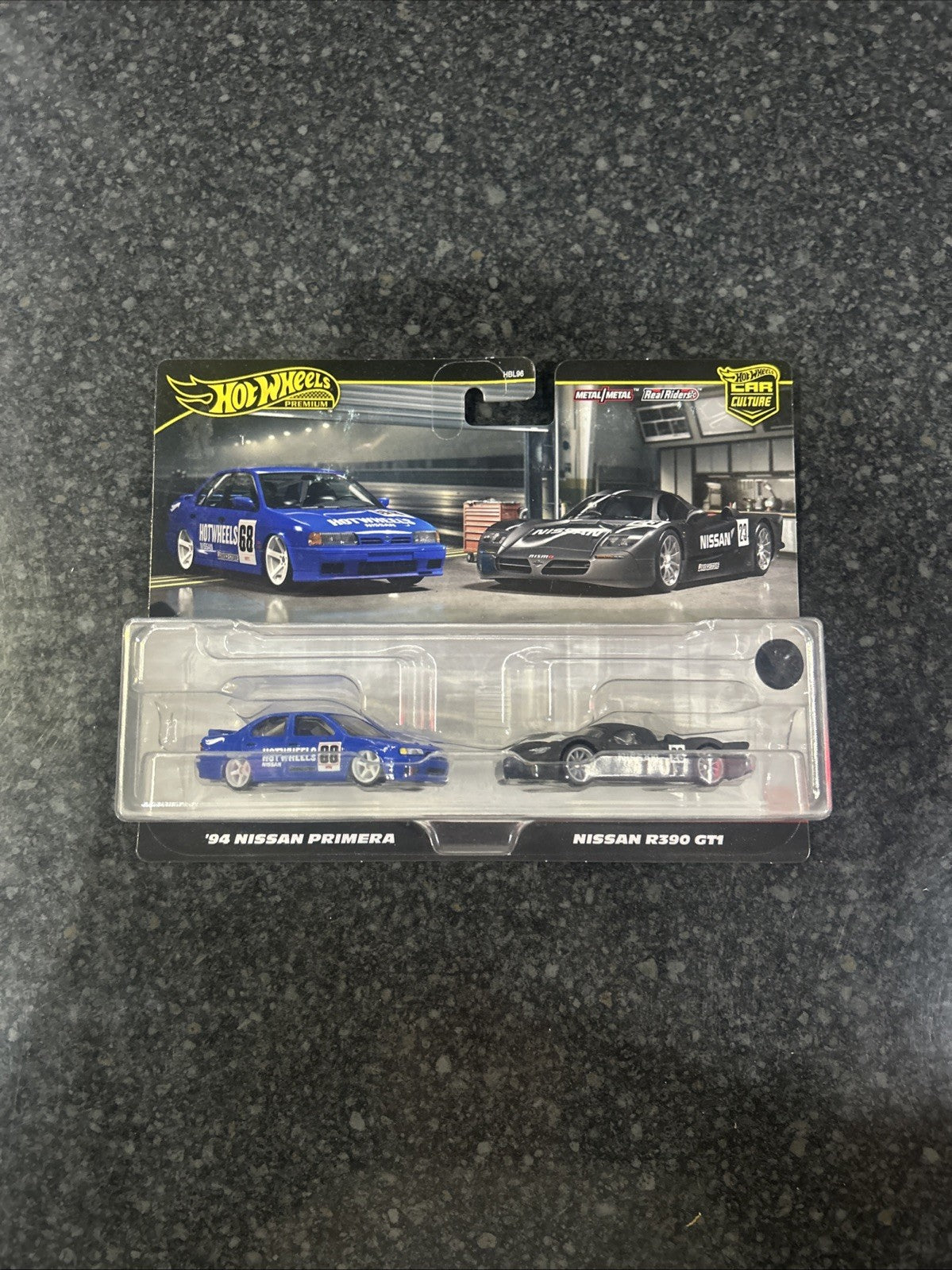 Hot Wheels Premium Car Culture '94 Nissan Primera and Nissan R390 GT1 2 Car Set