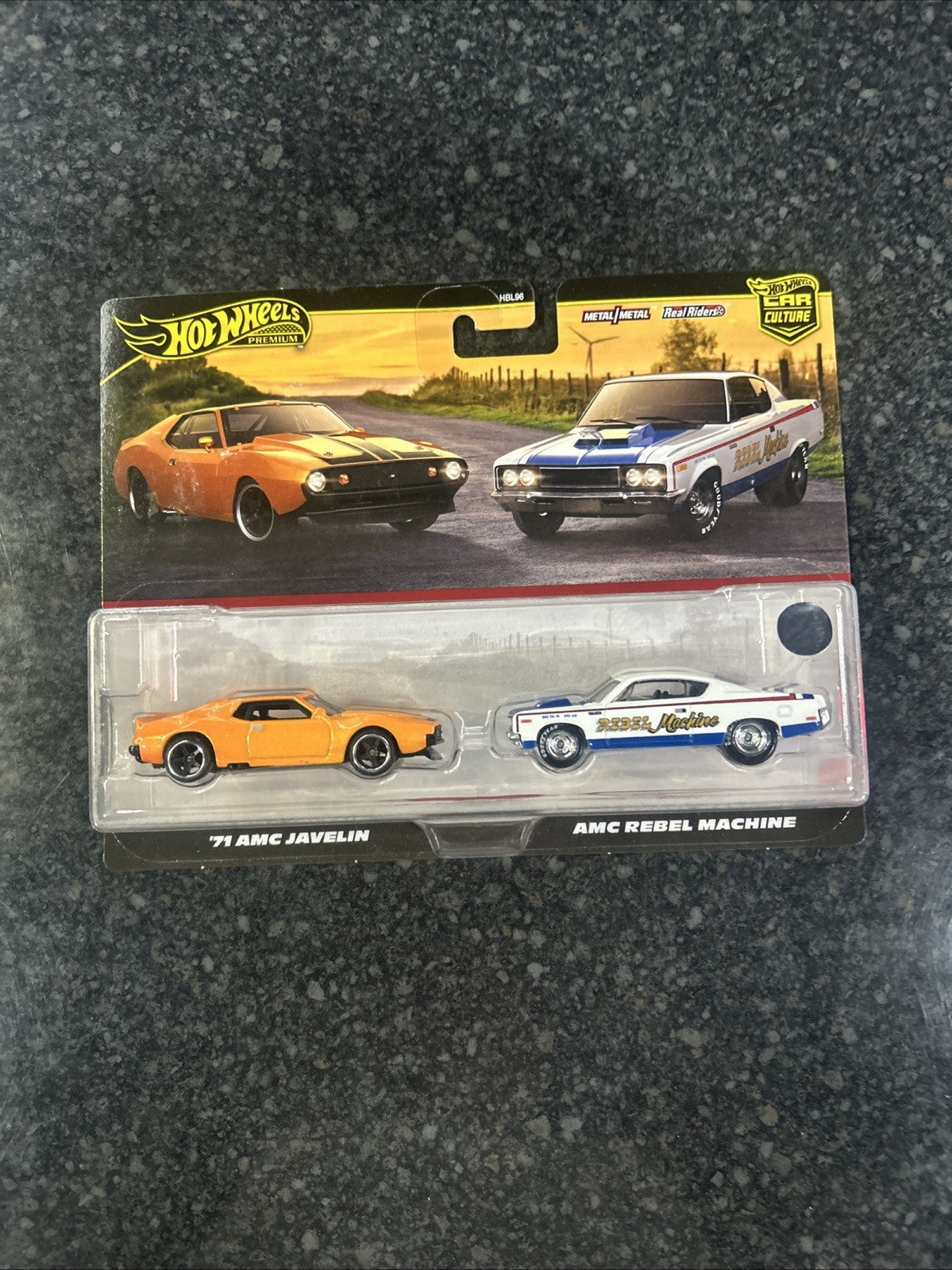 HOT WHEELS PREMIUM 2 PACK ‘71 AMC JAVELIN AND AMC REBEL MACHINE